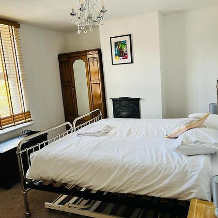 Bodhi Tree Cottage - Grove Road Cottages Стратфорд на Ейвън Екстериор снимка